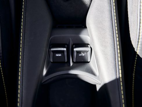 Used 2022 McLaren 720S Spider image 67