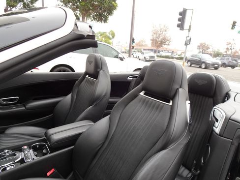 Used 2016 Bentley Continental GT image 11