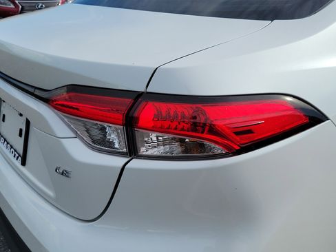 Certified 2024 Toyota Corolla LE FWD image 11
