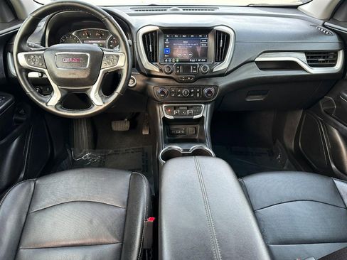 Used 2024 GMC Terrain SLT image 11