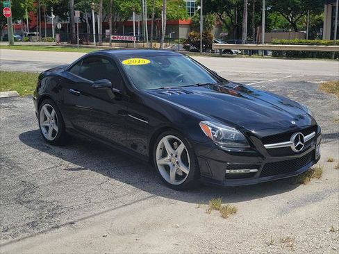 Used 2015 Mercedes-Benz SLK 250 w/ Premium Package image 3