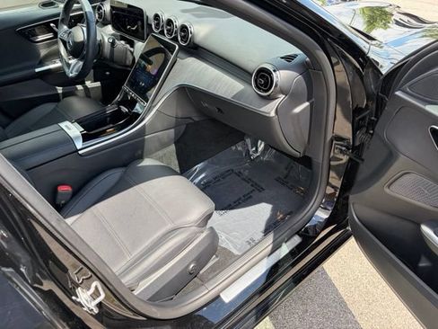 Used 2025 Mercedes-Benz C 300 Sedan image 34