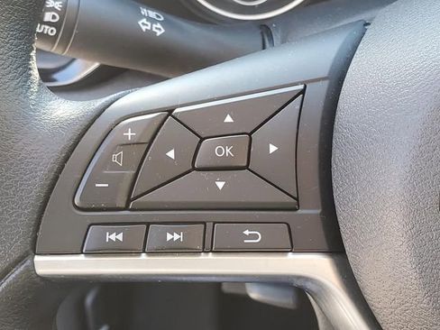 Certified 2024 Nissan Sentra SV image 18