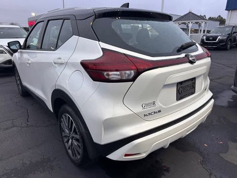 Used 2023 Nissan Kicks SV image 5
