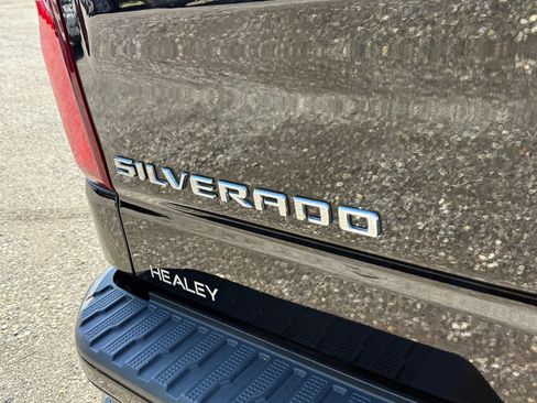 Certified 2023 Chevrolet Silverado 1500 RST AWD/4WD image 10