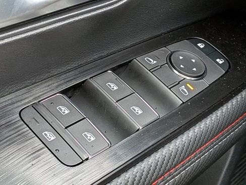 New 2026 Nissan Kicks SR w/ Cold Weather Package image 52