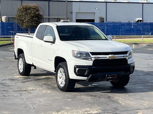 Used 2022 Chevrolet Colorado LT w/ Fleet Safety Package AWD/4WD image 5