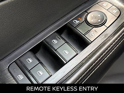 Certified 2023 Nissan Rogue SV FWD image 5
