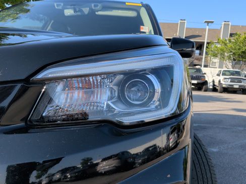 Used 2019 Subaru Forester Limited w/ Popular Package #3 AWD/4WD image 3