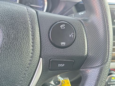 Used 2014 Toyota Corolla LE FWD image 25