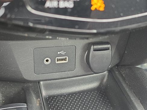 Used 2019 Nissan Rogue SV w/ Premium Package image 20