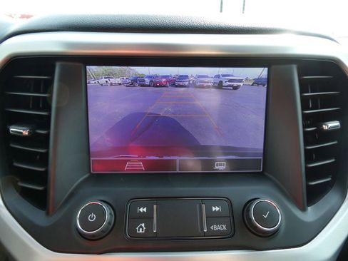 Used 2021 GMC Acadia SLE w/ Driver Convenience Package image 30