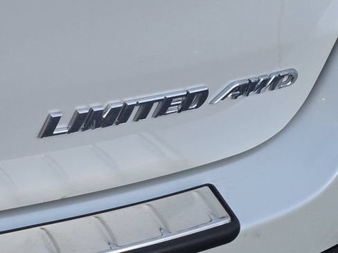Used 2019 Toyota Highlander Limited AWD/4WD image 9