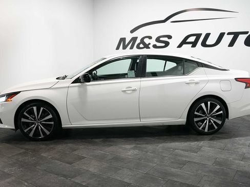Used 2022 Nissan Altima 2.5 SR FWD image 3