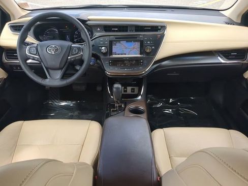 Used 2018 Toyota Avalon XLE Premium image 14