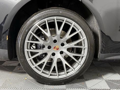 New 2026 Porsche Panamera image 13