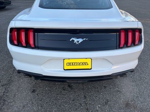 Used 2023 Ford Mustang Coupe RWD image 27