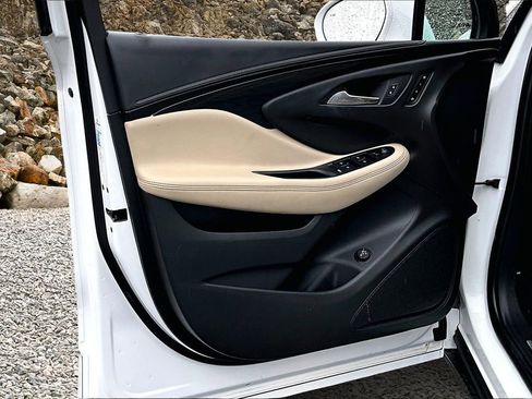 Used 2017 Buick Envision Essence image 20