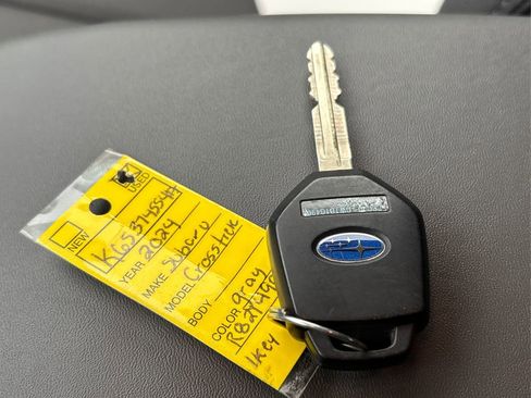 Used 2024 Subaru Crosstrek 2.0i image 33