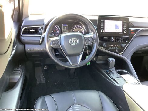 Used 2022 Toyota Camry SE image 5
