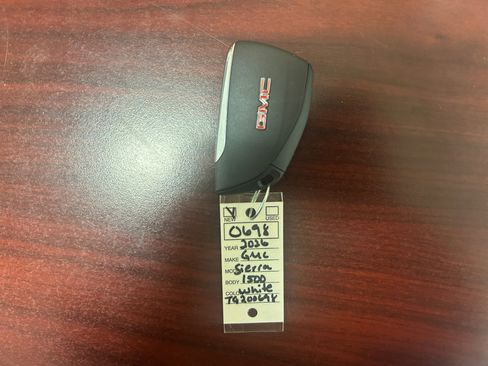 New 2026 GMC Sierra 1500 SLT image 31