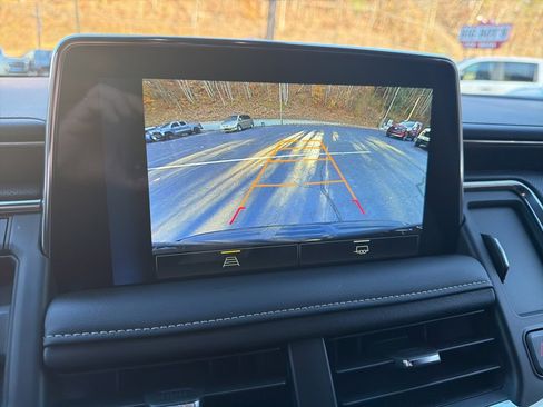 Certified 2024 Chevrolet Suburban Premier image 23