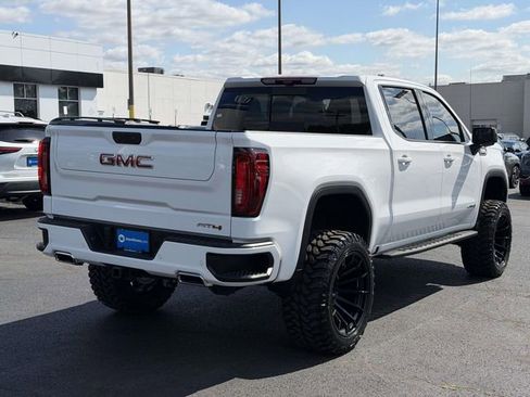 Used 2024 GMC Sierra 1500 AT4 w/ Technology Package AWD/4WD image 2