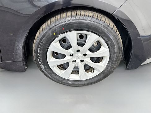 Used 2020 Toyota Corolla LE image 31