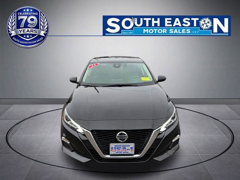 Used 2021 Nissan Altima 2.5 SV w/ SV Premium Package AWD/4WD image 3