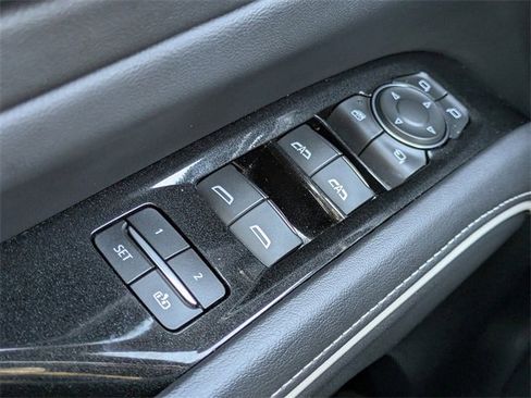 Certified 2023 Cadillac Escalade ESV Premium Luxury w/ Performance Package image 25