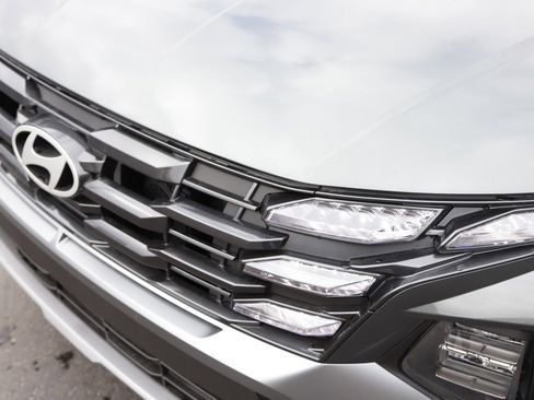 New 2026 Hyundai Tucson Blue SE image 10