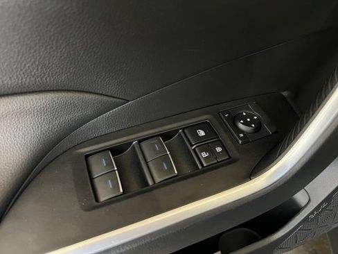 Used 2022 Toyota RAV4 XLE w/ Convenience Package AWD/4WD image 33
