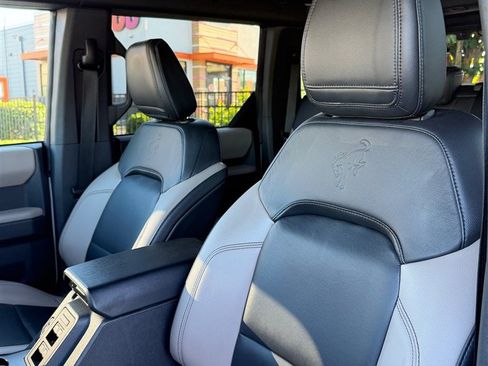 Used 2022 Ford Bronco Wildtrak AWD/4WD image 12