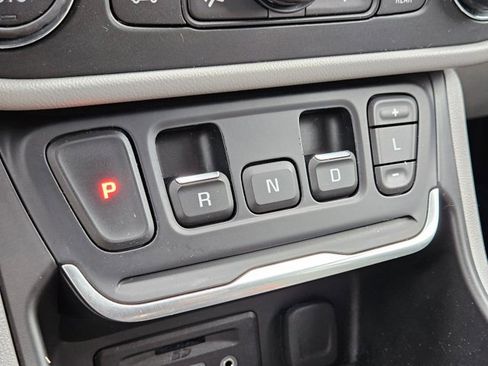 Used 2019 GMC Terrain SLT image 12