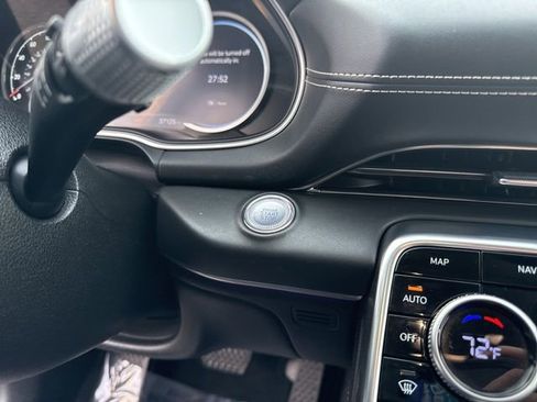 Used 2021 Genesis GV80 2.5T w/ Prestige Package 04 image 30