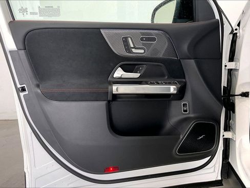 New 2026 Mercedes-Benz GLB 35 AMG 4MATIC image 10