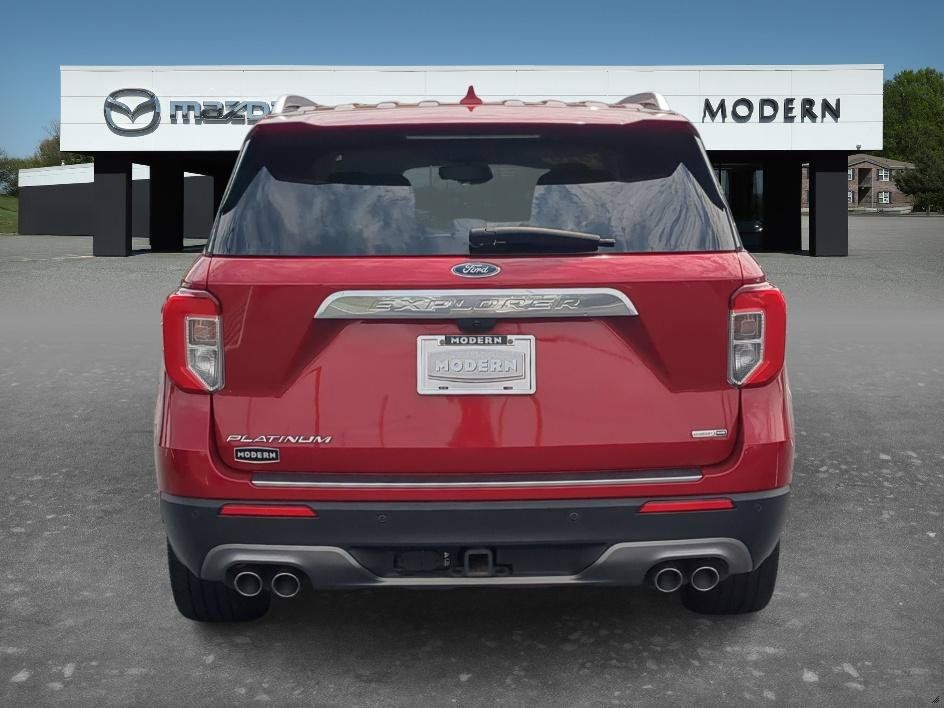 Used 2020 Ford Explorer Platinum w/ Premium Technology Package AWD/4WD image 3