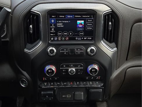 Used 2022 GMC Sierra 2500 Denali w/ Denali Ultimate Package image 11