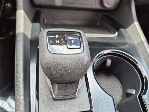 Used 2021 Nissan Rogue S FWD image 12