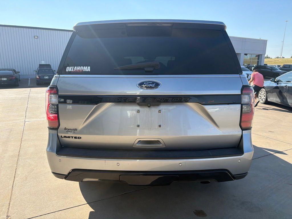 Used 2020 Ford Expedition Limited w/ Equipment Group 303A AWD/4WD image 4