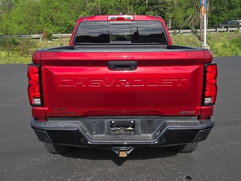 Used 2023 Chevrolet Colorado ZR2 w/ ZR2 Convenience Package III AWD/4WD image 4