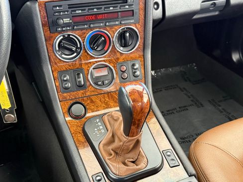 Used 2002 BMW Z3 2.5i RWD image 27