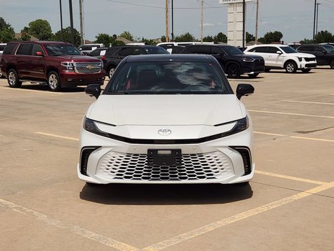 Used 2025 Toyota Camry XSE w/ Premium Plus Package FWD image 6