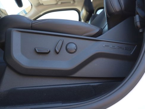 Used 2025 Ford Expedition Max Platinum image 35