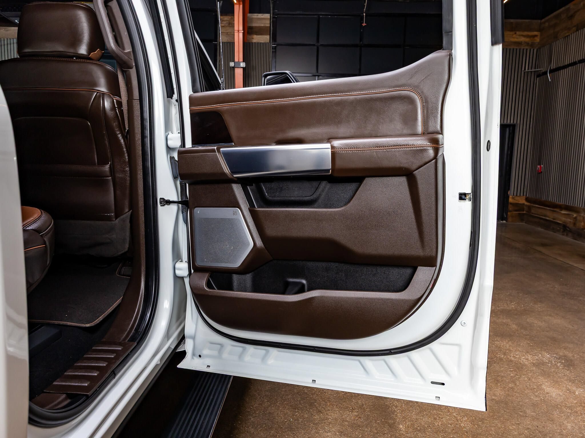 Used 2024 Ford F350 King Ranch AWD/4WD image 40