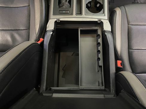 Used 2018 Ford F150 Raptor w/ Equipment Group 802A Luxury image 21