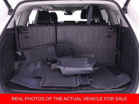 Used 2021 Toyota Highlander Platinum AWD/4WD image 14