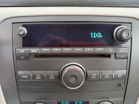 Used 2009 Buick Lucerne CXL FWD image 34