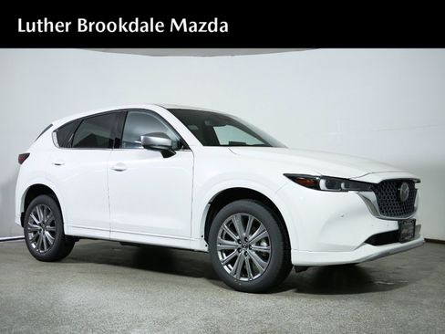 New 2025 MAZDA CX-5 Signature image 1