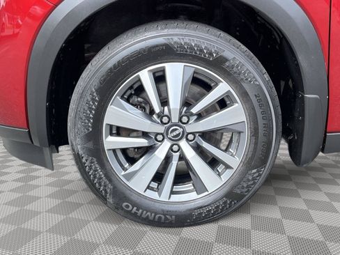 Used 2024 Nissan Pathfinder SL AWD/4WD image 9